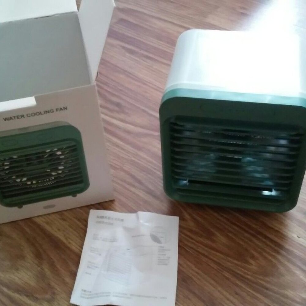 Desktop Water Cooling Fan Plugs Into your computer USB Cord Included Never Used